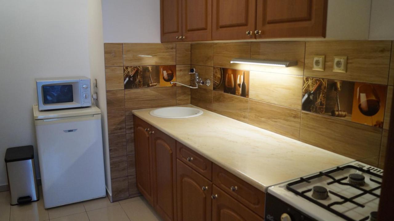 Apartment Sinko - Free Garage Parking, Central, 2 Bedrooms 4 Single Beds, Flexi Check-Out Budapest Exterior photo