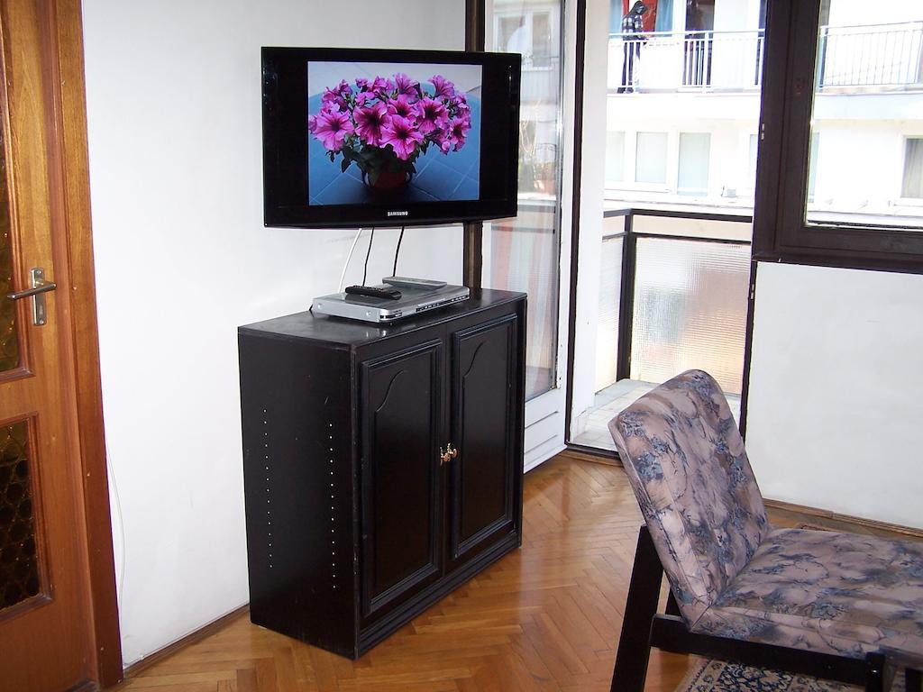 Apartment Sinko - Free Garage Parking, Central, 2 Bedrooms 4 Single Beds, Flexi Check-Out Budapest Exterior photo