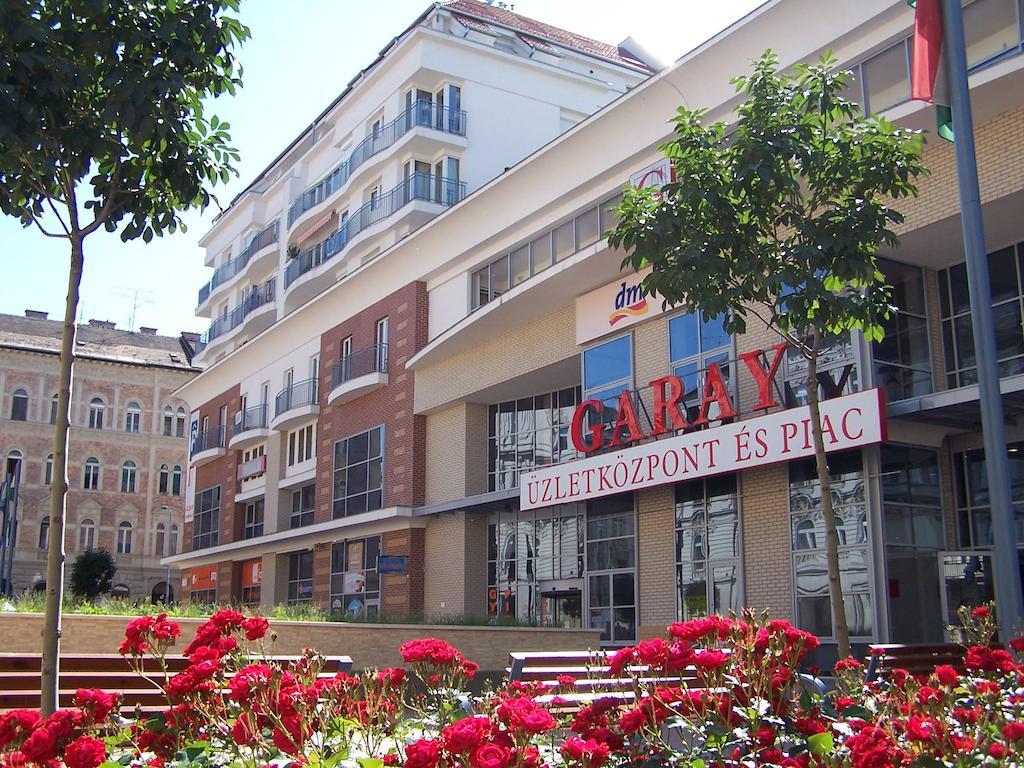 Apartment Sinko - Free Garage Parking, Central, 2 Bedrooms 4 Single Beds, Flexi Check-Out Budapest Exterior photo